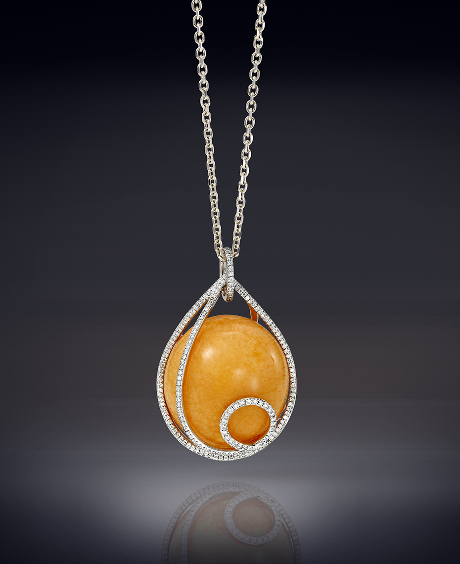 Jewelry Photography - Assael Melo Melo Pearl pendant necklace